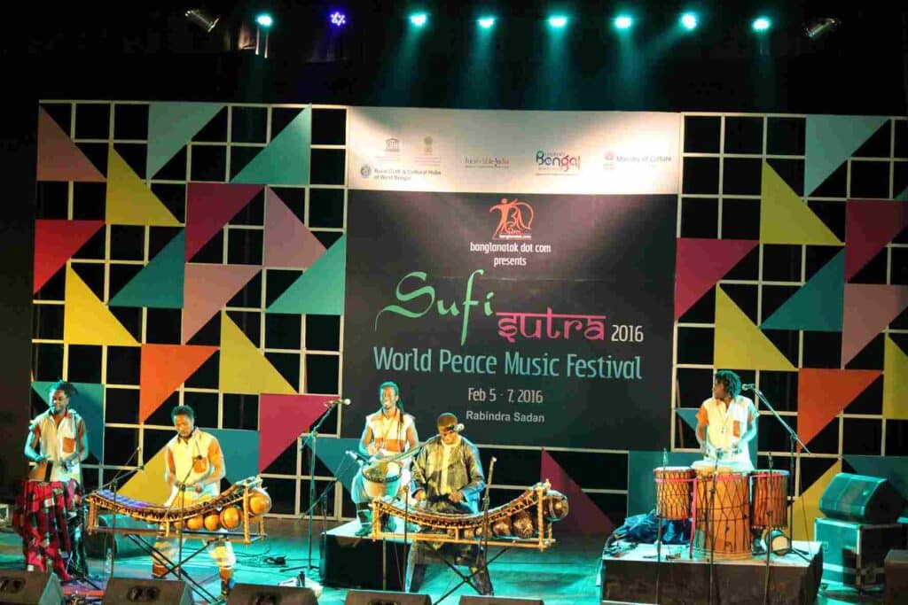 Evening concert at Kolkata. Photo: Banglanatak dot com