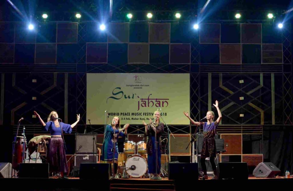 Evening concert at Kolkata. Photo: Banglanatak dot com