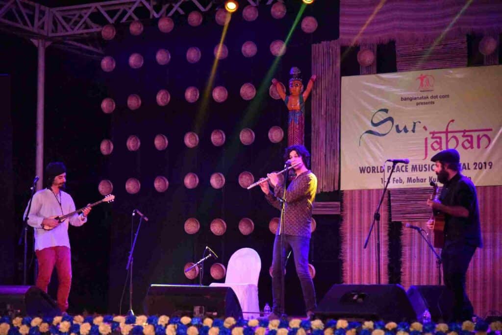 Evening concert at Kolkata. Photo: Banglanatak dot com