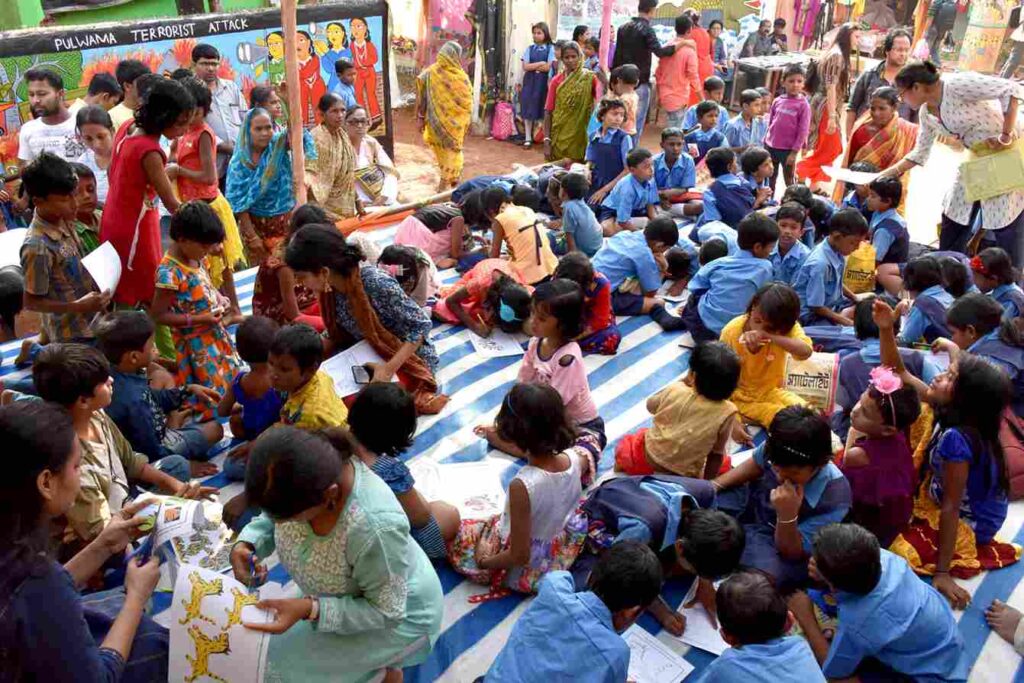 Learning the stokes. Photo: Banglanatak dot com