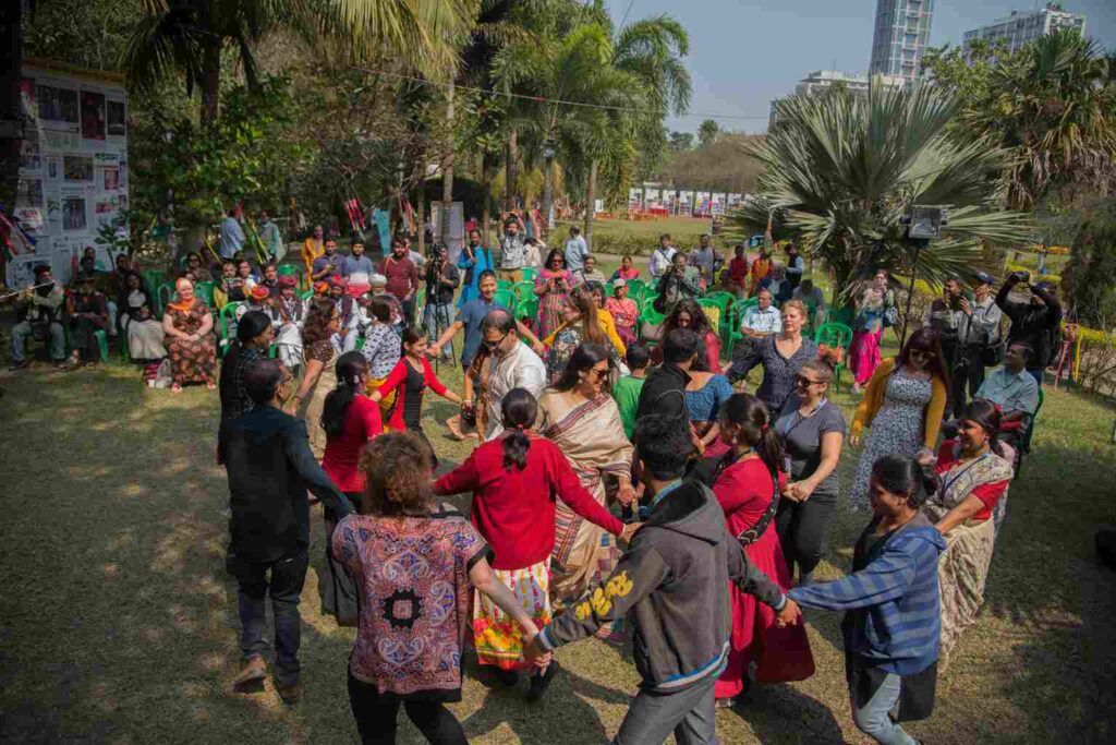 कोलकाता येथे कार्यशाळा. छायाचित्र: बांगलानाटक डॉट कॉम