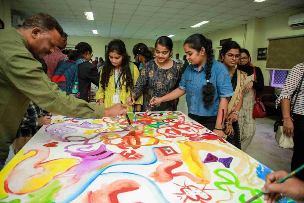 शब्दांची दरी. फोटो: व्हॅली ऑफ वर्ड्स फाउंडेशन ट्रस्ट