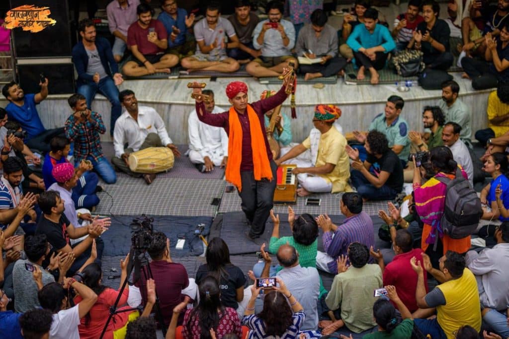 राजस्थान कबीर यात्रा में एक सत्संग। फोटो: अंचित नाथ