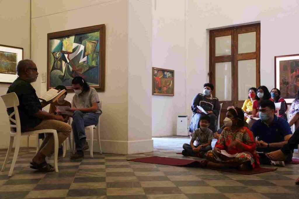 Storytelling around art at Ghare Baire. Photo: Parameshwar Haldar