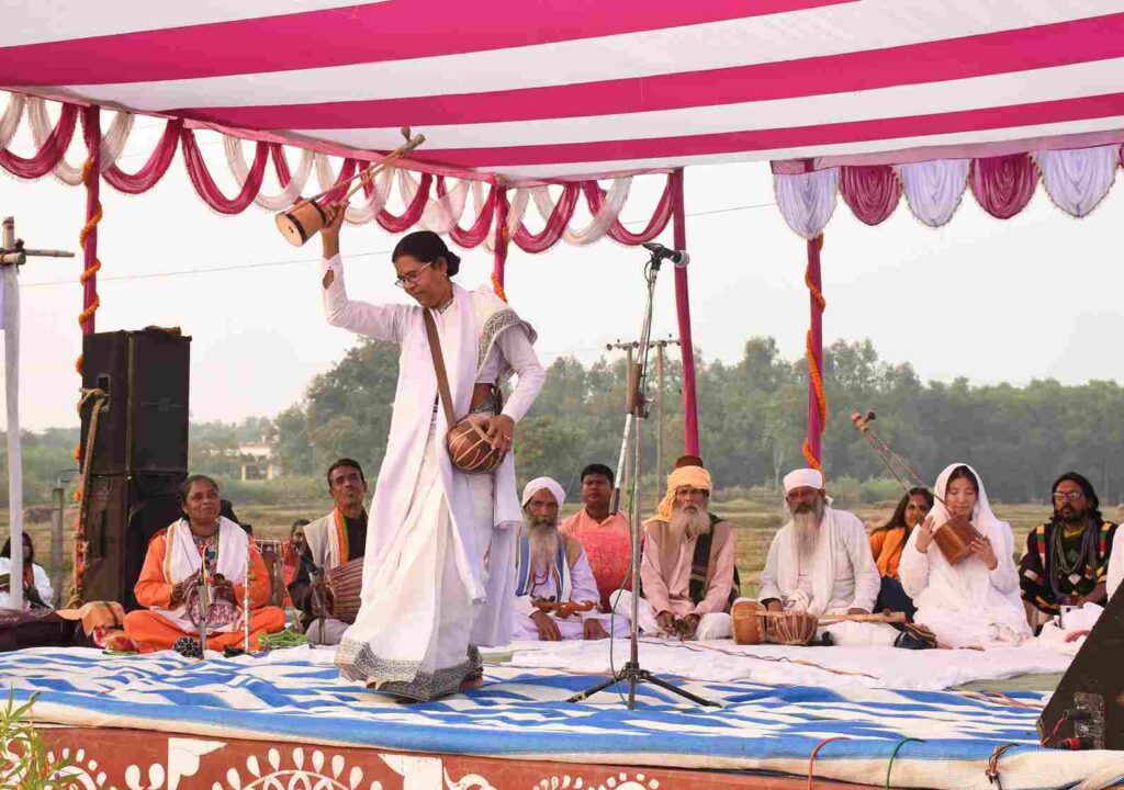 Women Baul singers. Photo: Banglanatak dot com