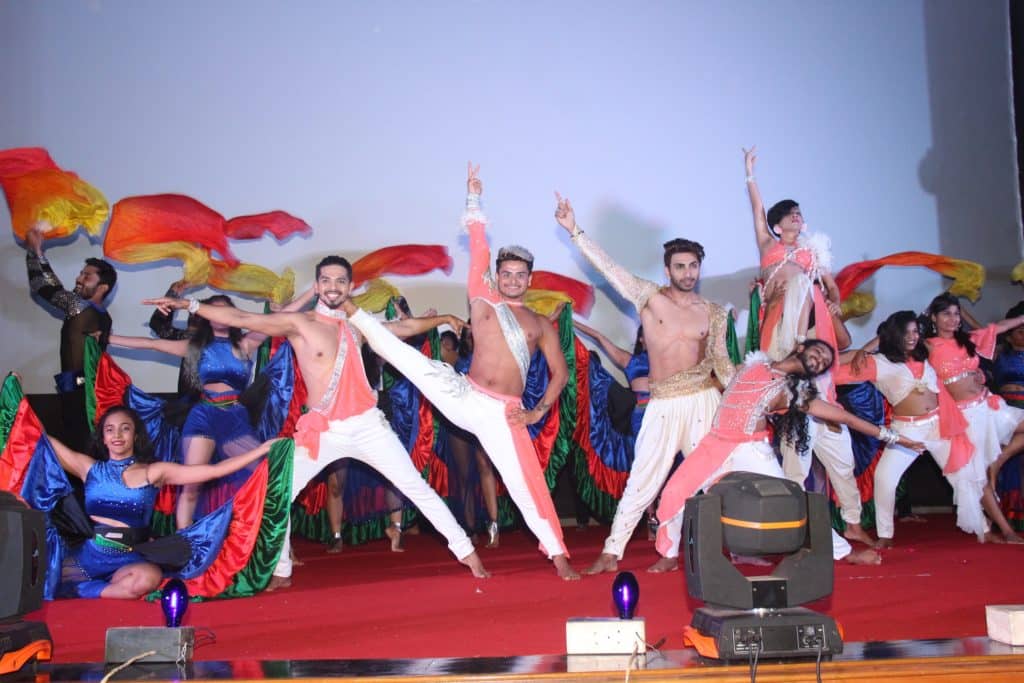कशिश मुम्बई अन्तर्राष्ट्रिय क्वियर फिल्म फेस्टिभलमा नृत्य प्रदर्शन। तस्बिर : कशिष कला प्रतिष्ठान