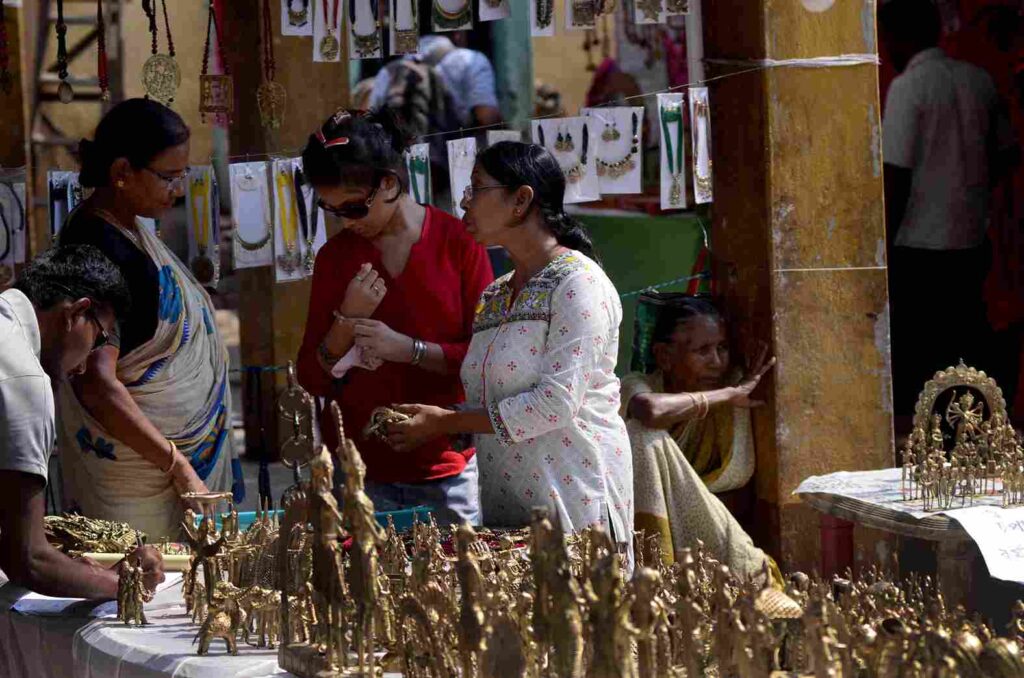 Dokra Mela in Bikna, West Bengal. Photo: Banglanatak dot com