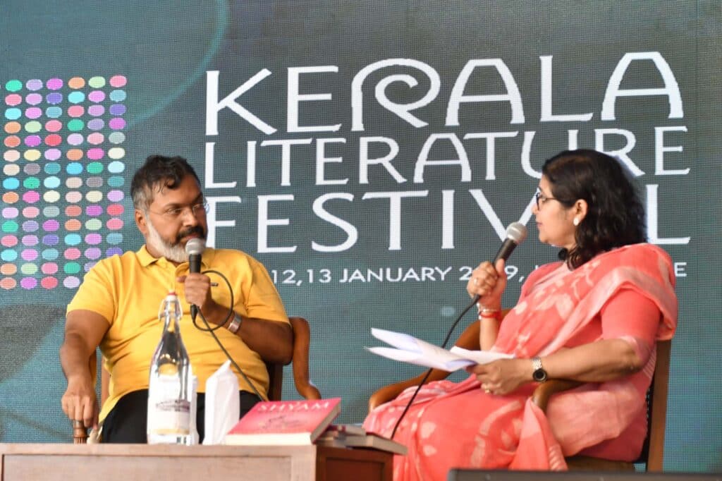 ದೇವದತ್ ಪಟ್ನಾಯಕ್ ಕೇರಳ ಸಾಹಿತ್ಯ ಉತ್ಸವ 2019 ರಲ್ಲಿ. ಫೋಟೋ: kerala Literature Festival