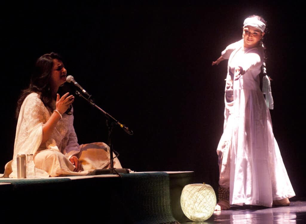 Performance by Sanjukta Wagh at Sama'a: The Mystic Ecstasy Festival of Sufi Music. Photo: Narendra Dangiya