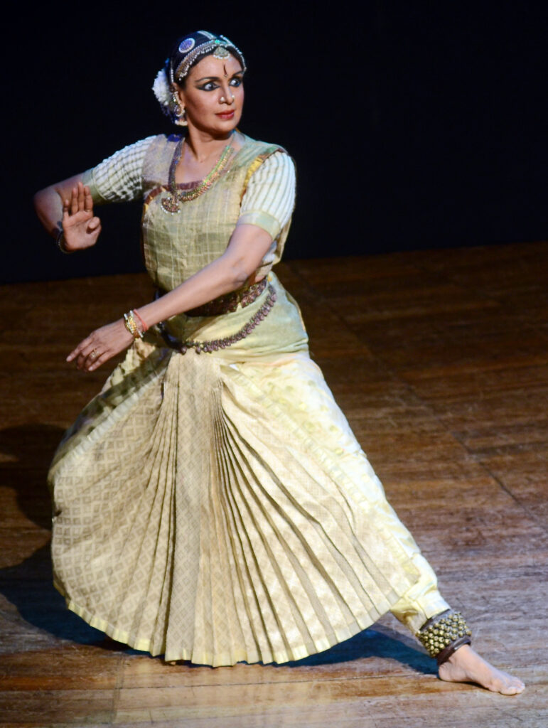 Bharatnatyam performance by Priyadarshini Govind and troupe at Mudra Dance Festival