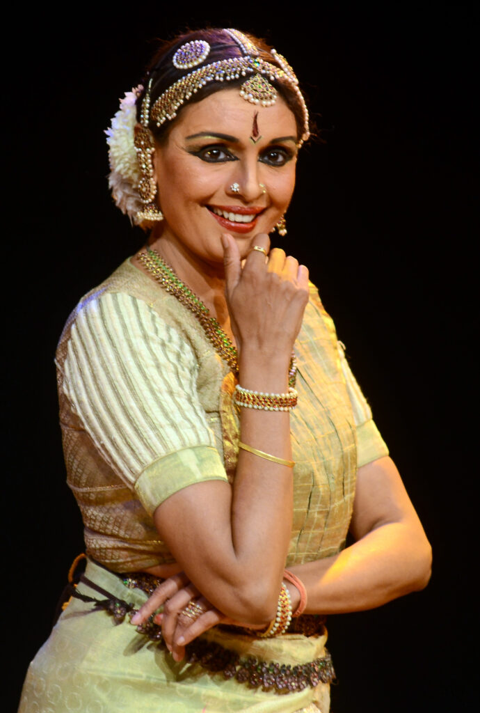 Bharatnatyam performance by Priyadarshini Govind and troupe at Mudra Dance Festival